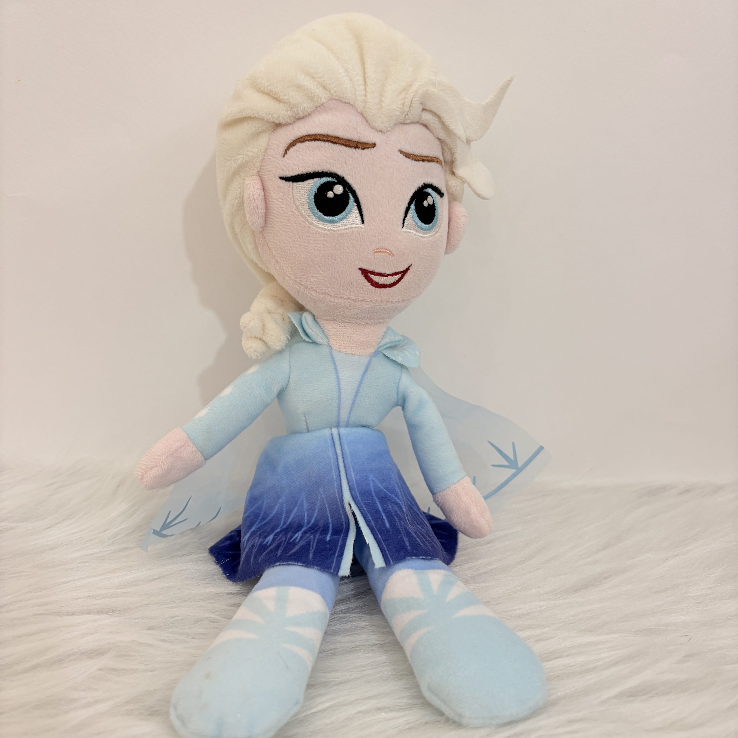 عروسک السا نسخه Frozen 2 | برند Posh Paws - تصویر 2
