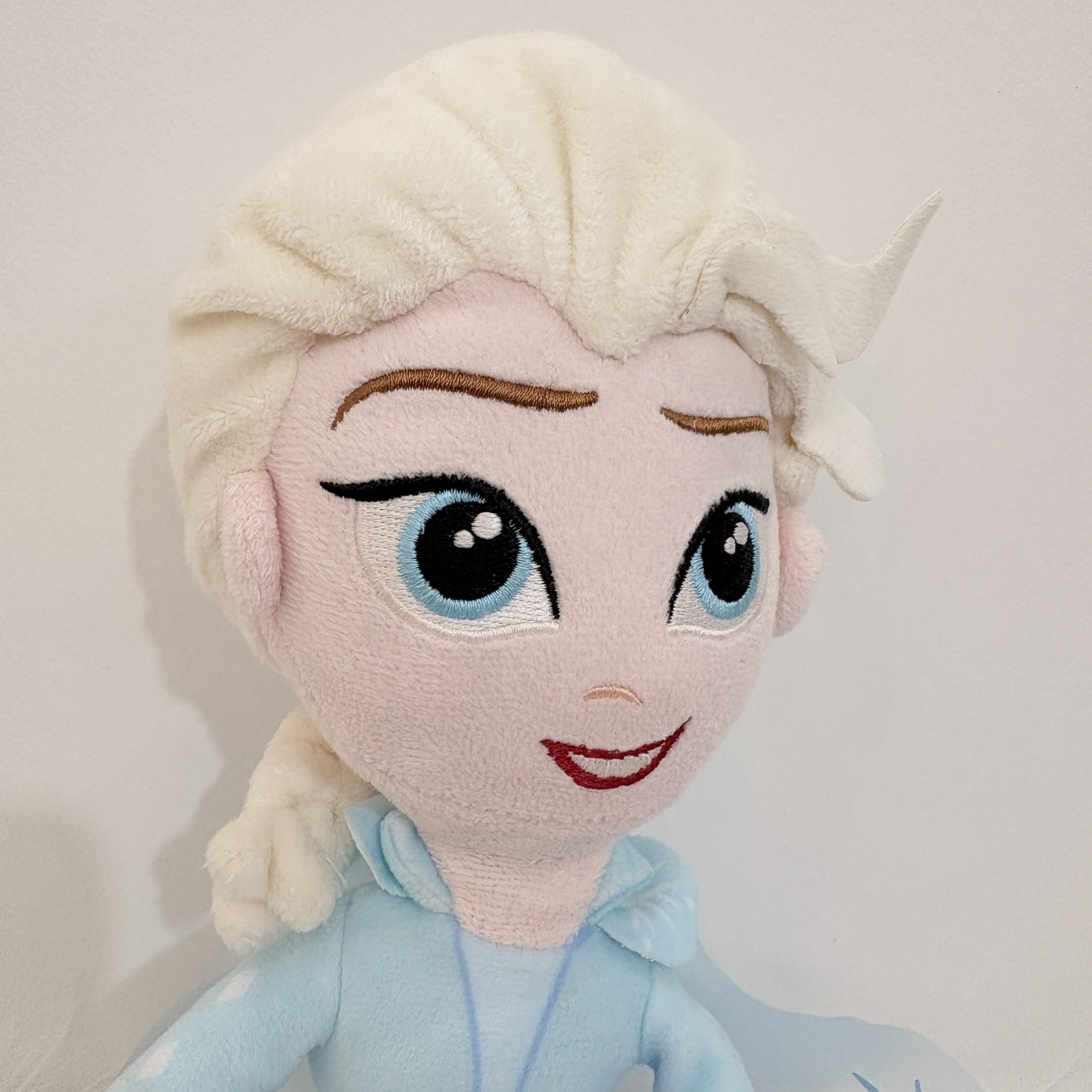 عروسک السا نسخه Frozen 2 | برند Posh Paws - تصویر 5