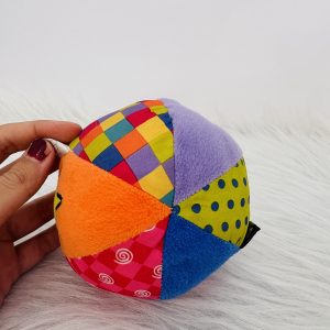توپ پارچه‌ای آپارتمانی جغجغه‌ای